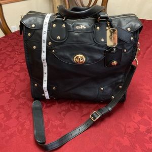 Near New condition. Large Soft Leather Tote Purse